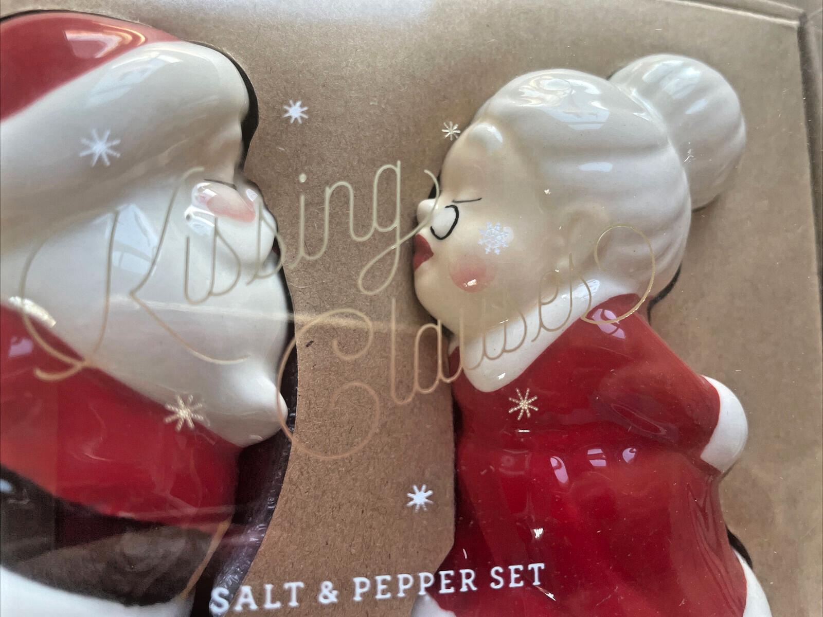 Pottery barn Disney holiday party salt pepper shaker set Santa Christmas gift n