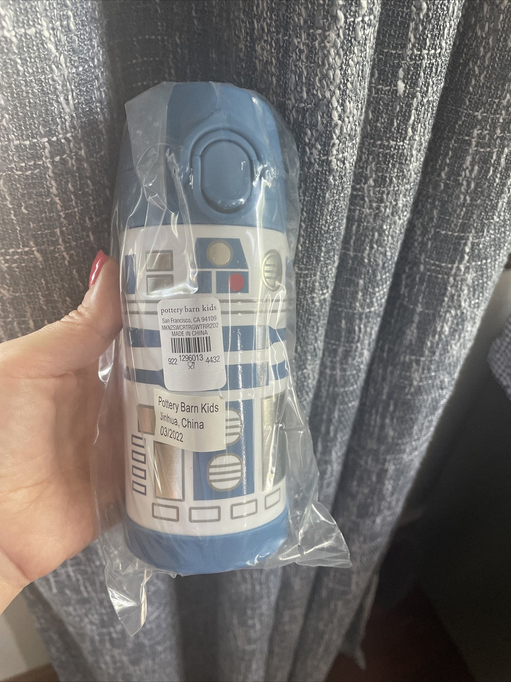 School Pottery barn disney STAR WARS boy WATER BOTTLE space travel droid ??  [