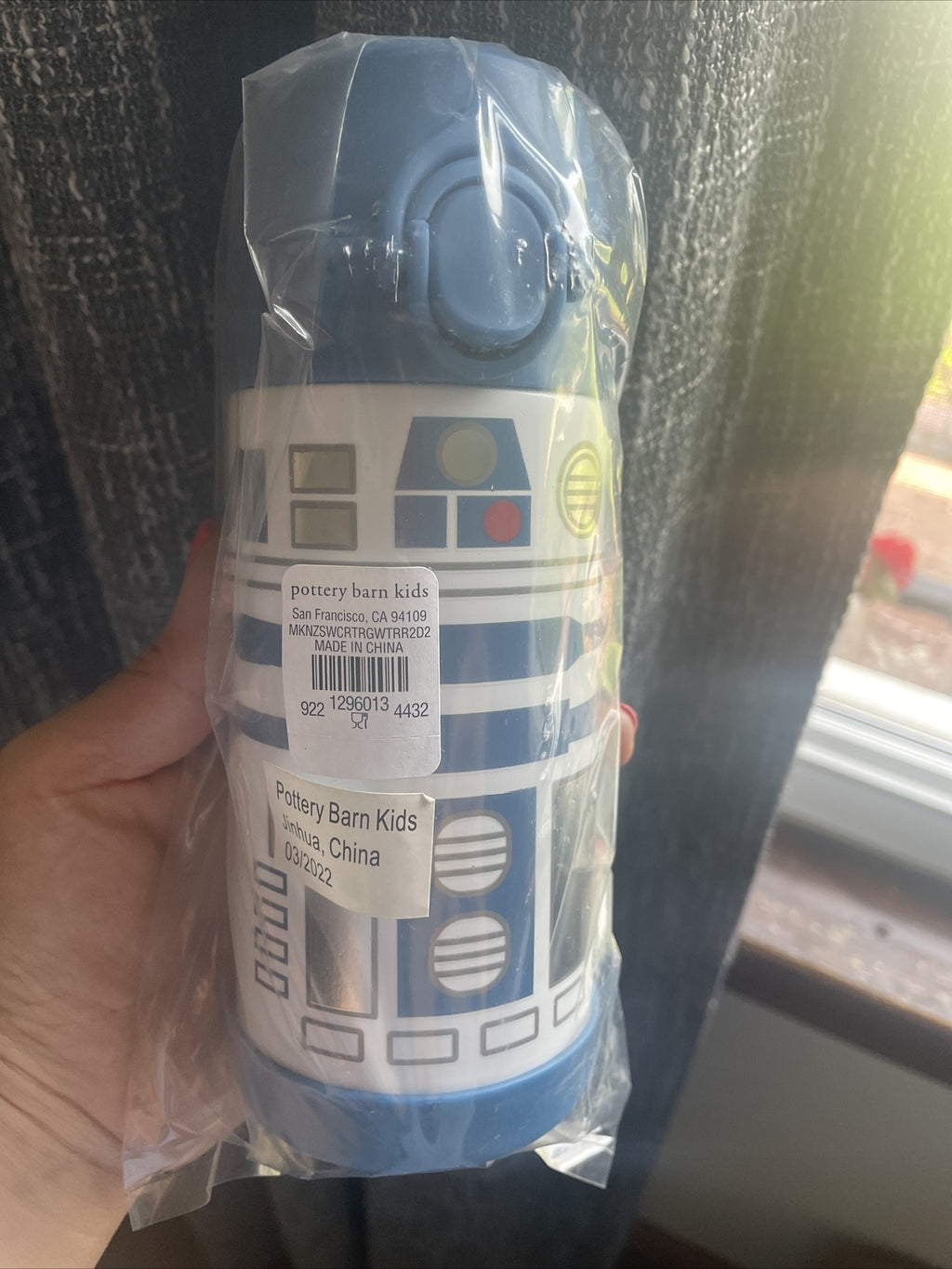 School Pottery barn disney STAR WARS boy WATER BOTTLE space travel droid ??  [