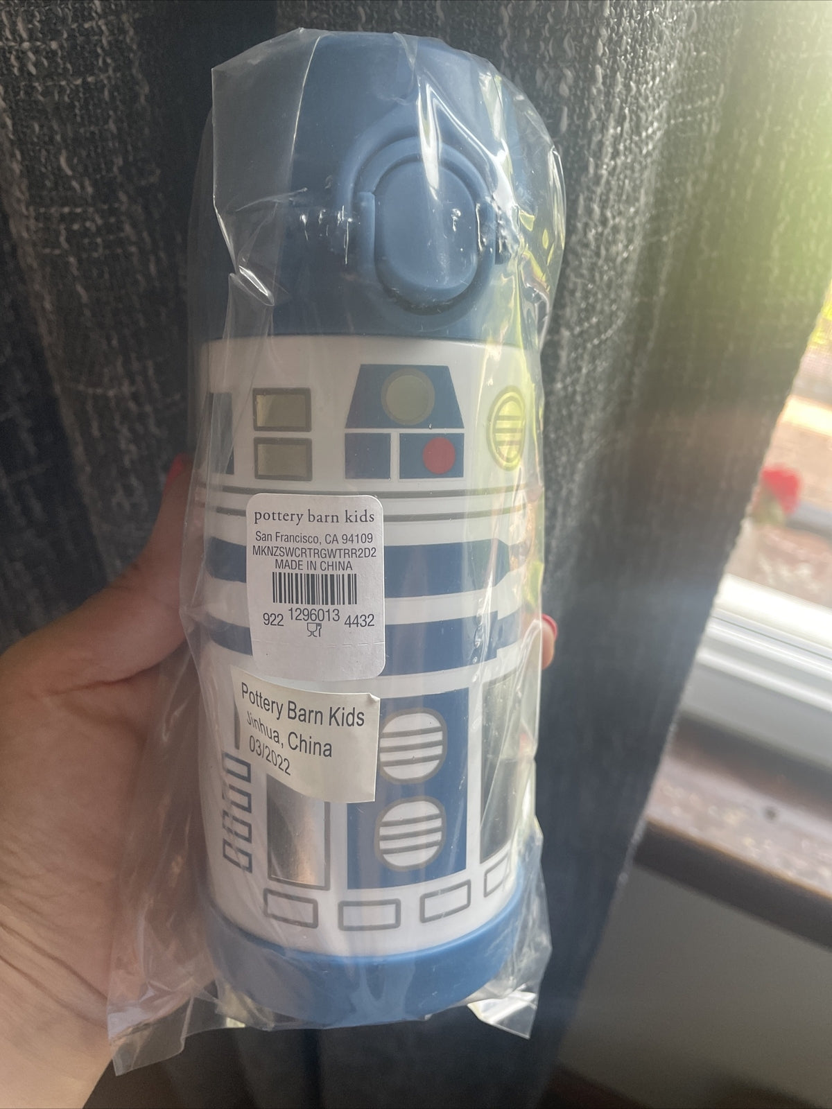 School Pottery barn disney STAR WARS boy WATER BOTTLE space travel droid ??  [