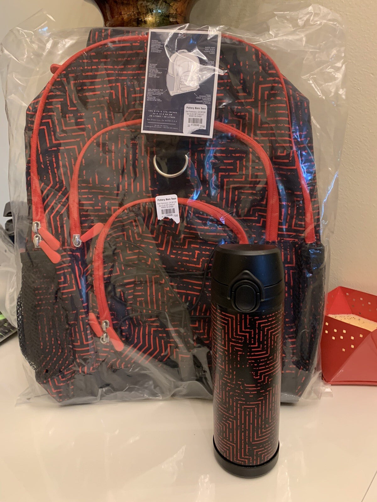 School Pottery barn STAR WARS LARGE BACKPACK + WATER  Travel BAG space ?? .