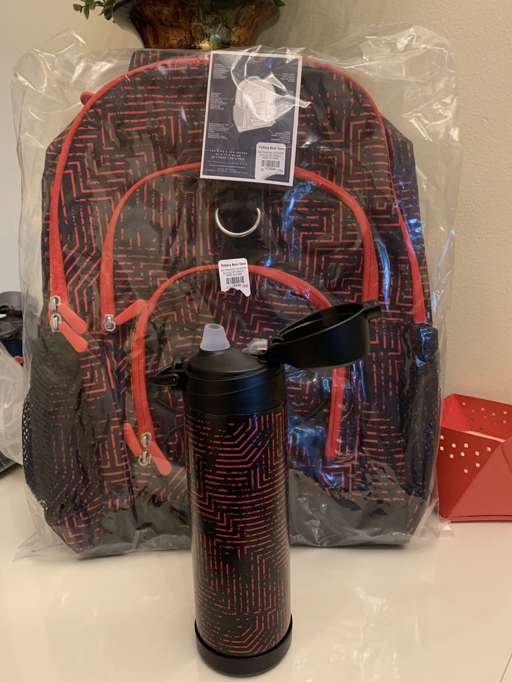 School Pottery barn STAR WARS LARGE BACKPACK + WATER  Travel BAG space ?? .