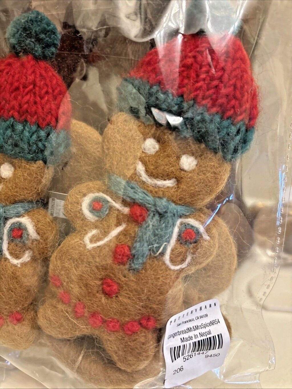 Pottery barn holiday NAPKIN RING GINGERBREAD Santa Christmas party Wool SET 4 `