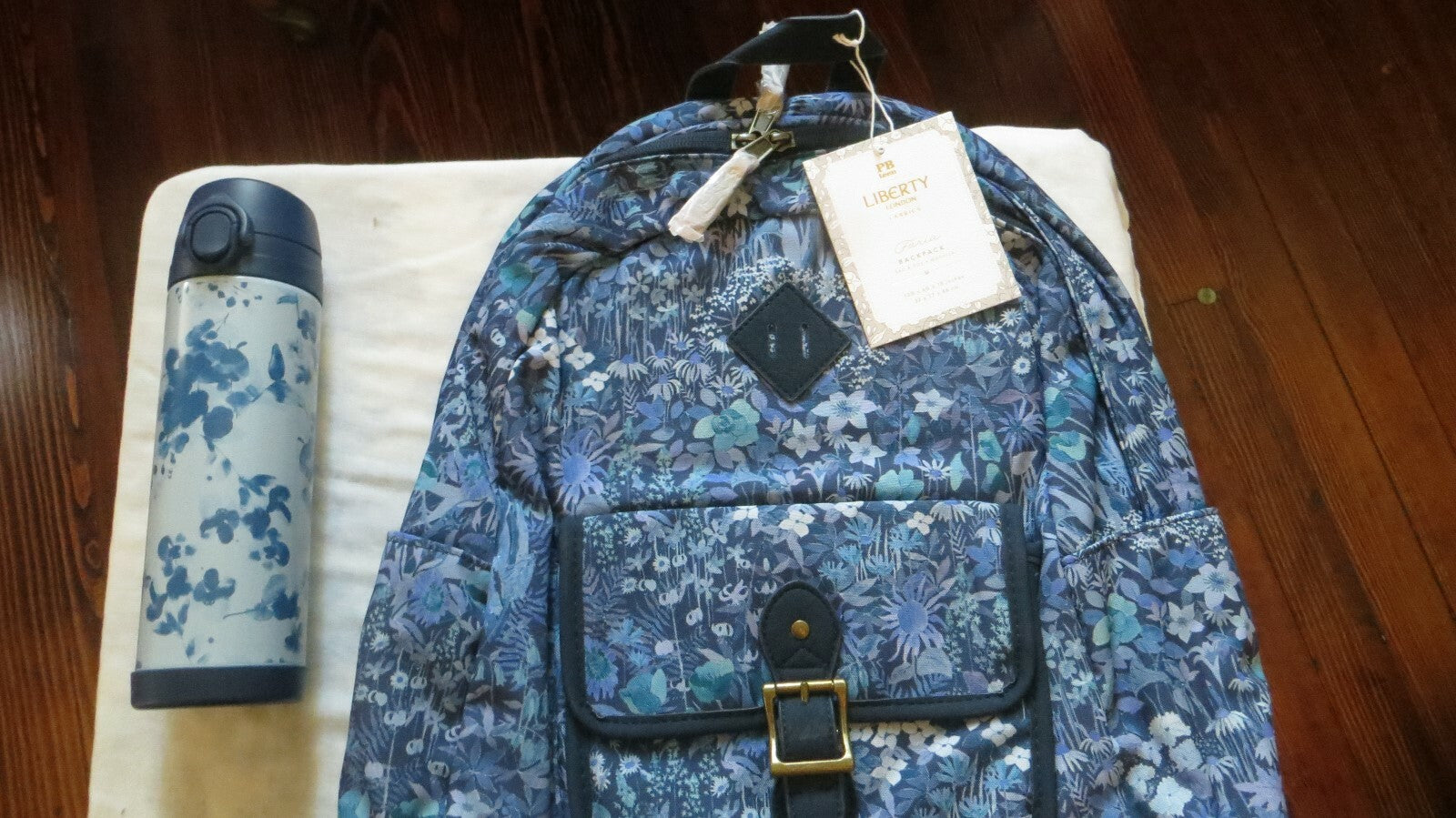 Pottery barn School Backpack+ Water Bottle floral Disney travel rainbow kid ?? .