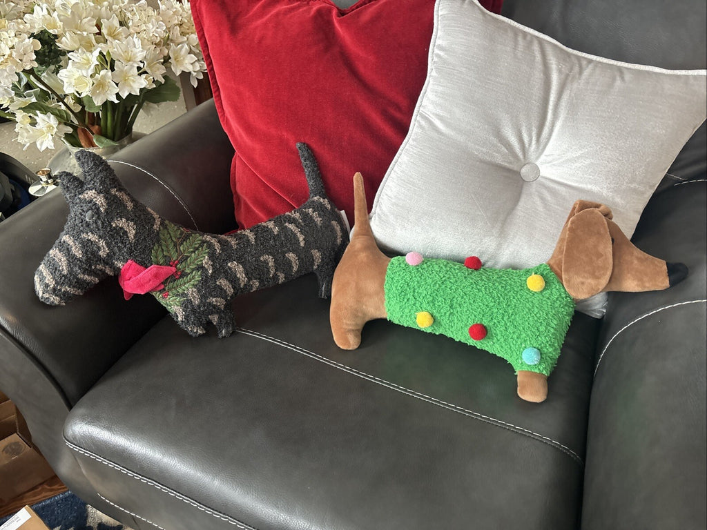 Pottery Barn holiday Dog Pillow Christmas Nostalgic party Santa Disney kid ]