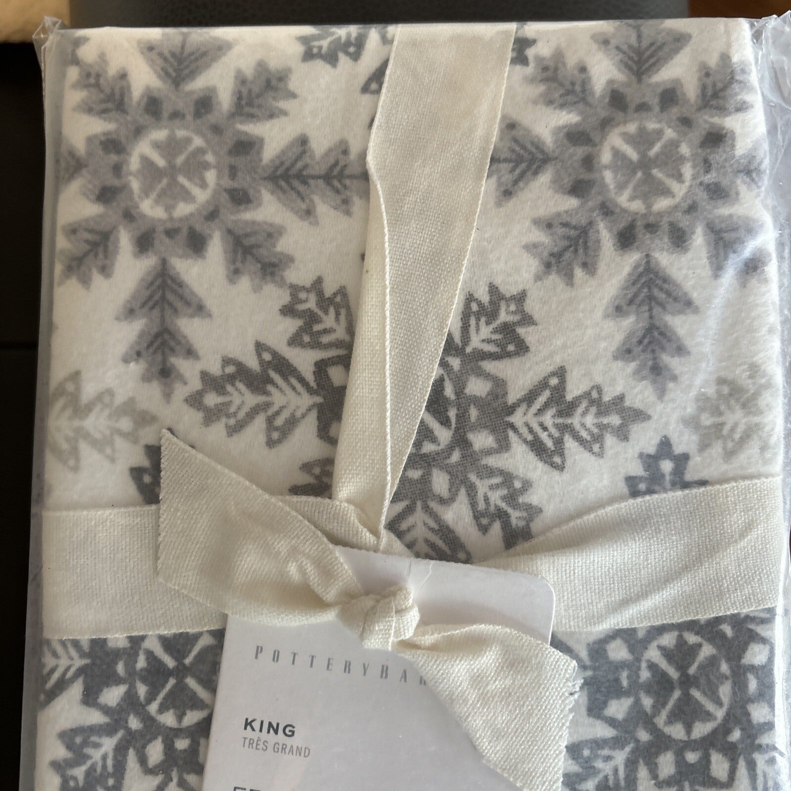 pottery barn Holiday Christmas Snowflake KING Pillowcase Birthday Disney SET 2 a