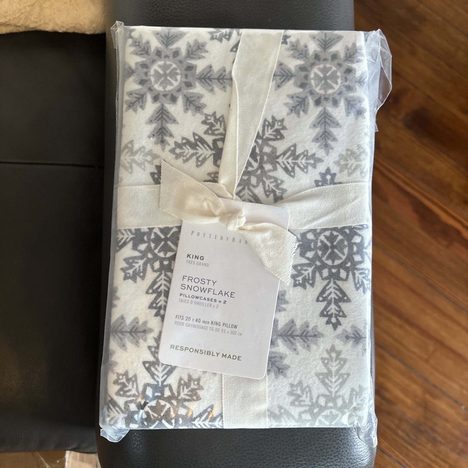 pottery barn Holiday Christmas Snowflake KING Pillowcase Birthday Disney SET 2 a