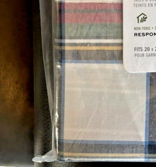 Pottery barn Disney napkin Plaid Stewart set 4 holiday cloth party gift red [