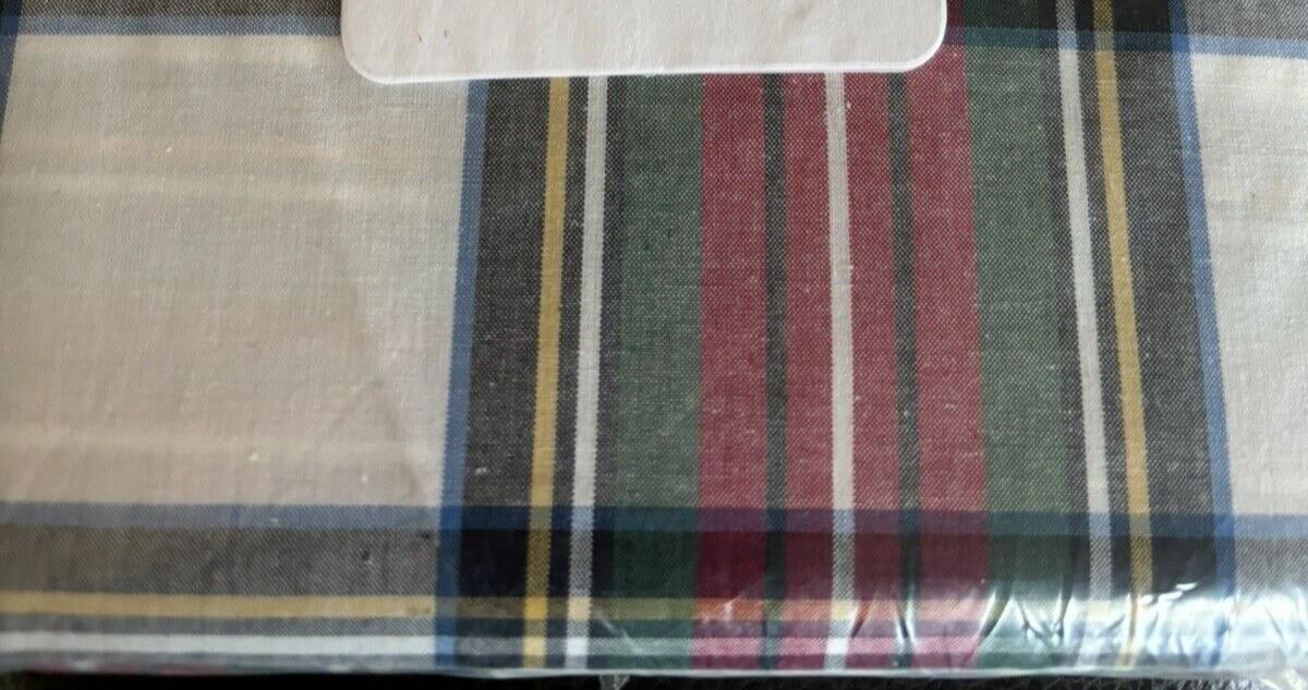 Pottery barn Disney napkin Plaid Stewart set 4 holiday cloth party gift red [