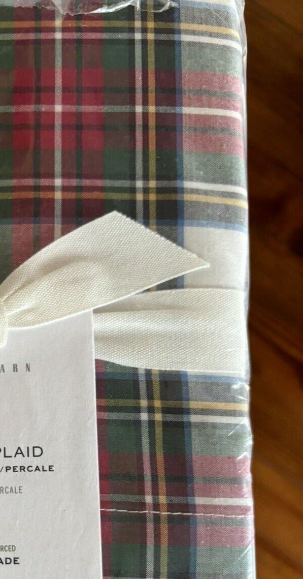 Pottery barn Disney napkin Plaid Stewart set 4 holiday cloth party gift red [