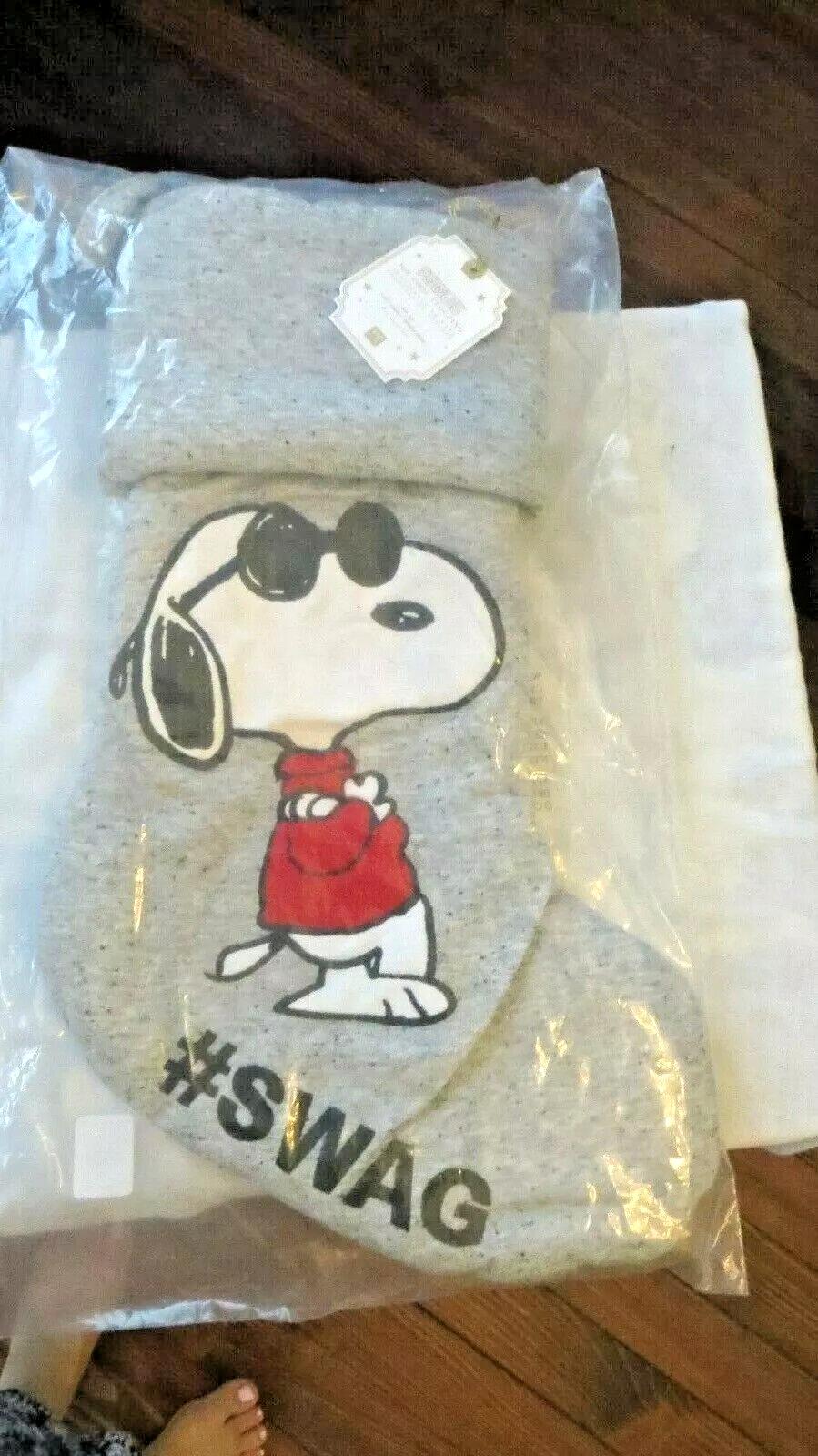 Pottery Barn Holiday Peanuts Snoopy Christmas stocking gift party kid Disney ]