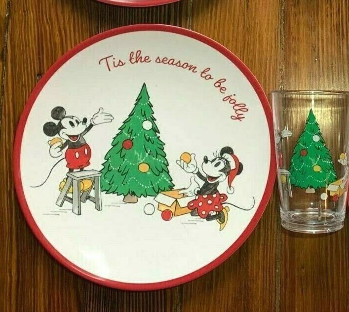 Pottery Barn disney Mickey Mouse holiday Dinner Plate Christmas party school kid