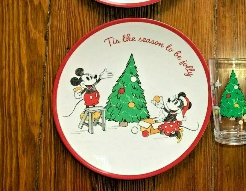Pottery Barn disney Mickey Mouse holiday Dinner Plate Christmas party school kid