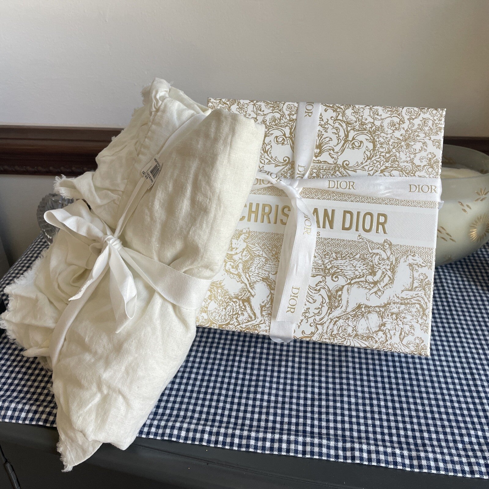 Pottery Barn Belgian flax Linen ruffle PILLOW SHAM Ivory holiday gift party .