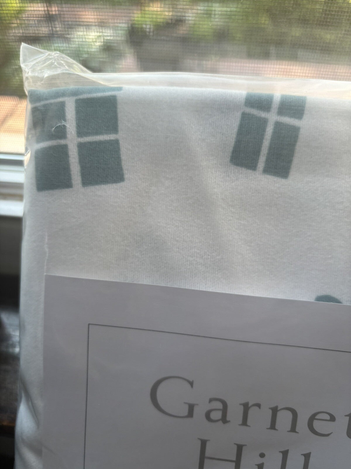 Garnet Hill holiday Winter village KING SHEET SET Present Birthday gift  $289 .