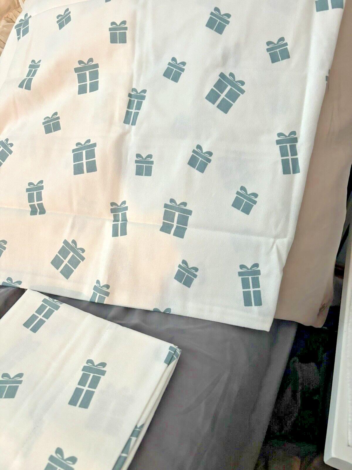 Garnet Hill holiday Winter village KING SHEET SET Present Birthday gift  $289 .