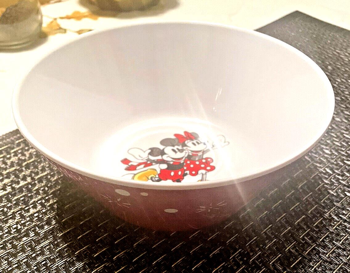 Pottery Barn Christmas Mickey Mouse holiday Bowl gift Party Disney boy girl a