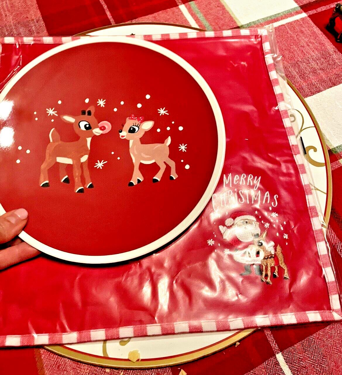 Pottery Barn Disney holiday DINNER SET PLATE Rudolph Santa gift Christmas kid
