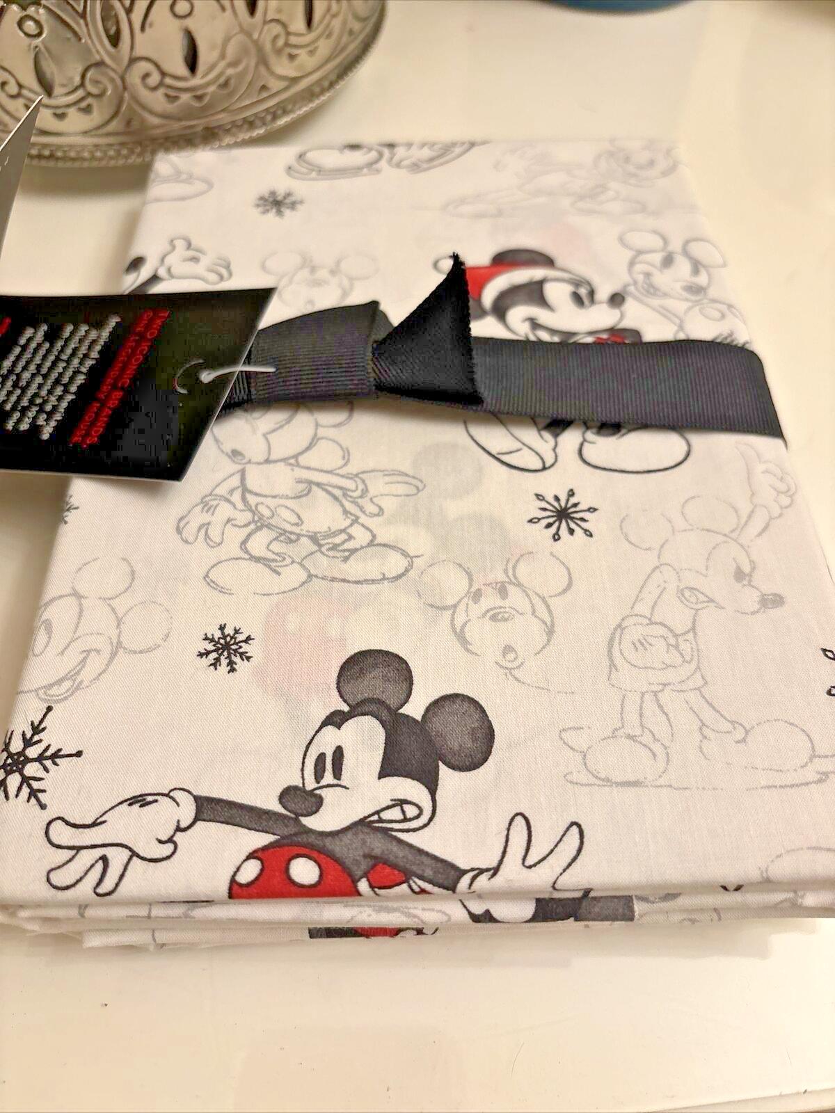 Pottery Barn Mickey Mouse Christmas pillowcase Holiday gift Disney school SET `