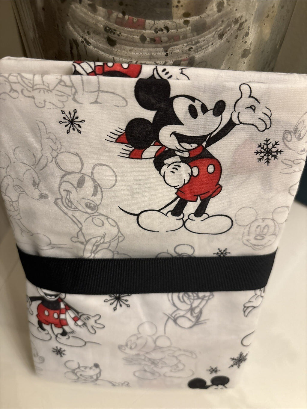 Pottery Barn Mickey Mouse Christmas pillowcase Holiday gift Disney school SET `