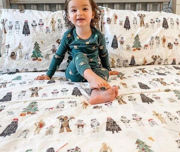 Pottery Barn holiday PILLOWCASE Star Wars Christmas Solo party gift space a