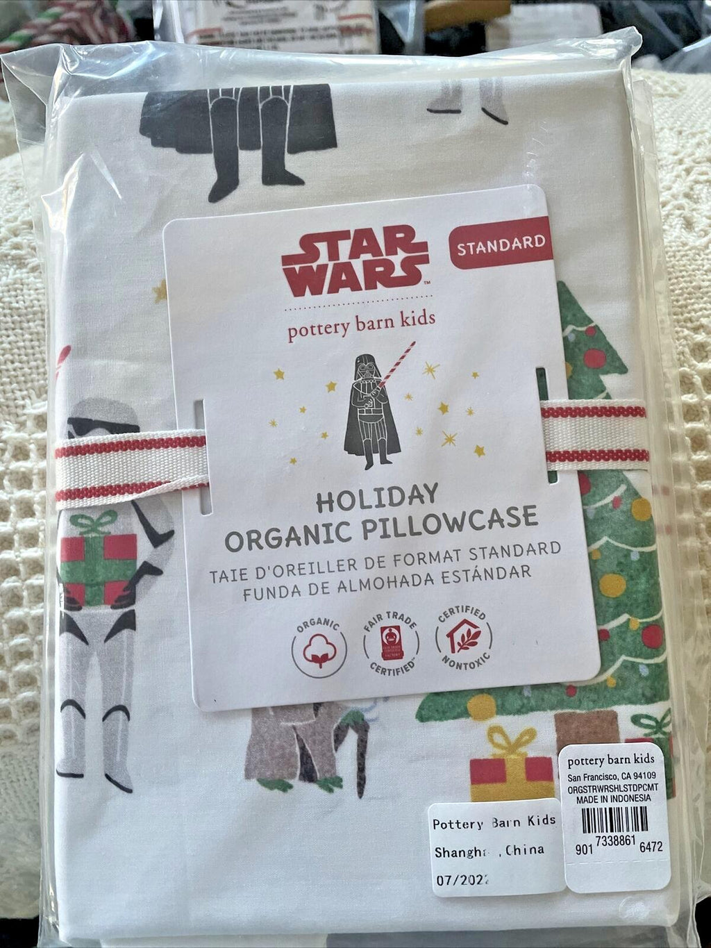 Pottery Barn holiday PILLOWCASE Star Wars Christmas Solo party gift space a