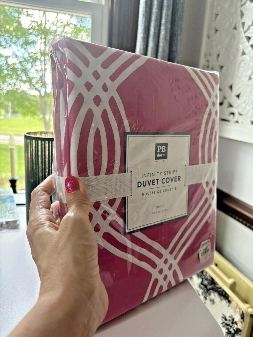 Pottery Barn Duvet Pink white gift princess Girl Rainbow Disney Belle Barbie?? `