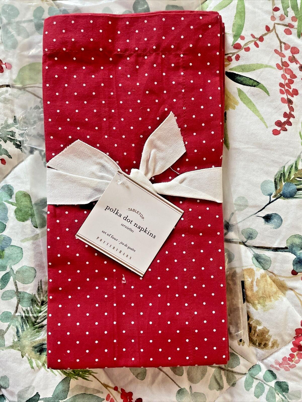 Pottery barn holiday Valentine party napkin red Christmas easter SET 4 gift ??