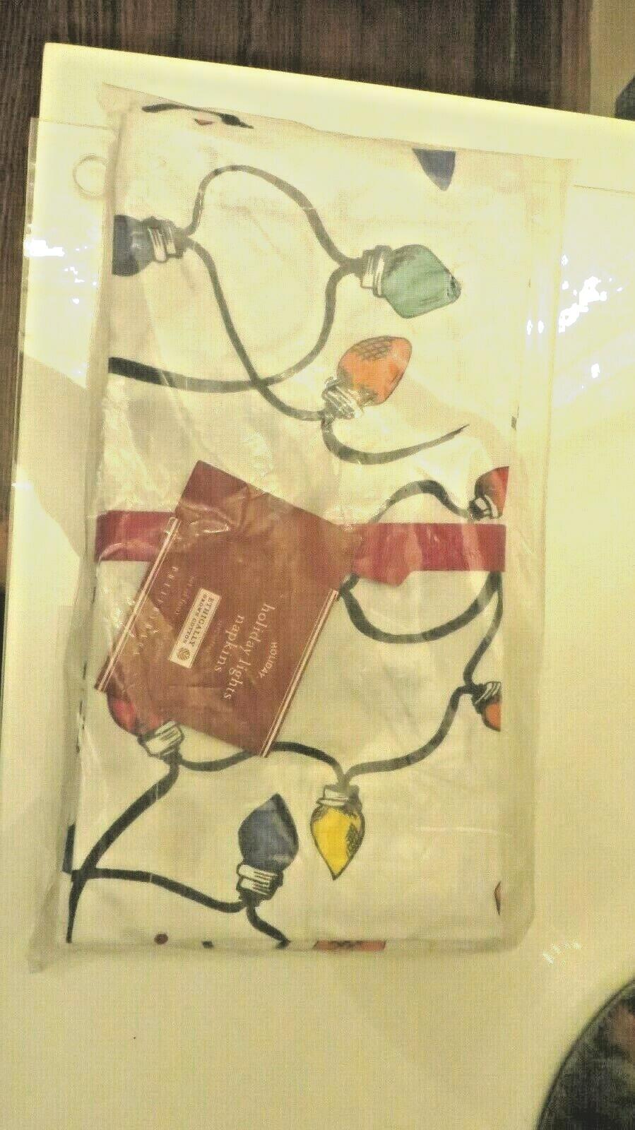 Pottery barn Disney table napkin Holiday Christmas Party Gift cloth set 4 `
