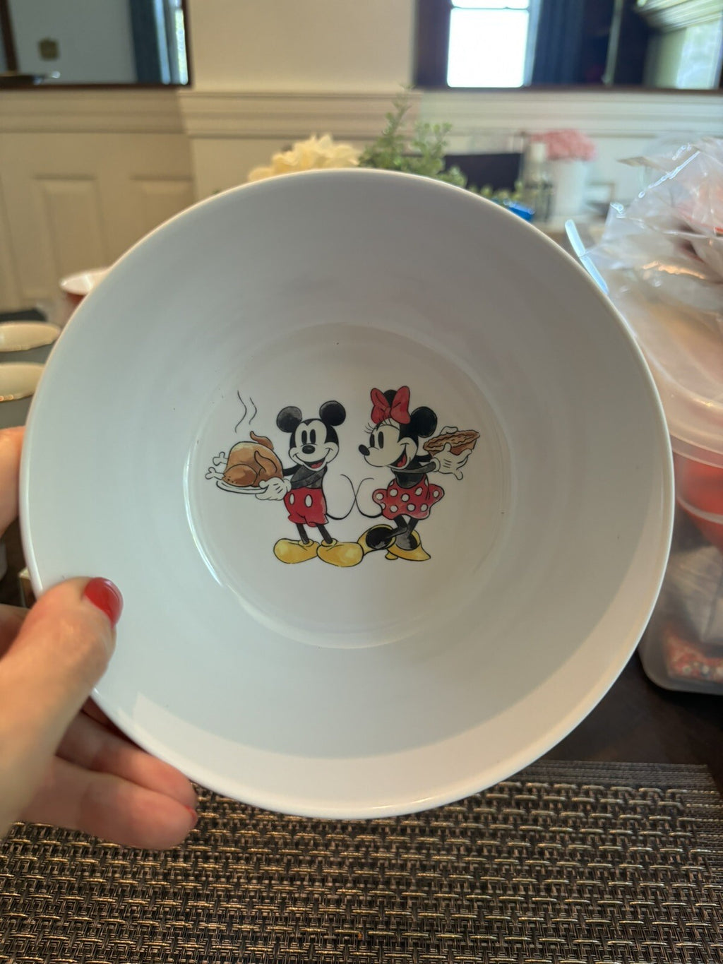 Disney Pottery Barn Mickey Mouse Bowl holiday party Thanksgiving school Set 4 a