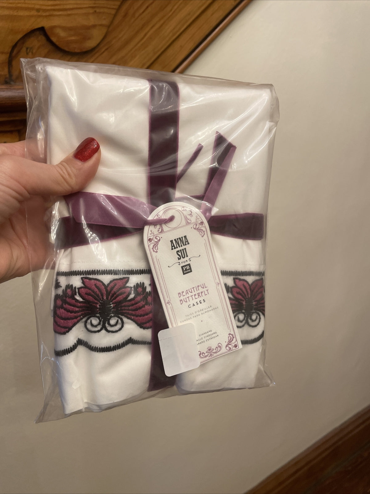 Pottery Barn Anna Sui Butterfly Disney ?? princess girl gift Pillowcase SET 2 ]