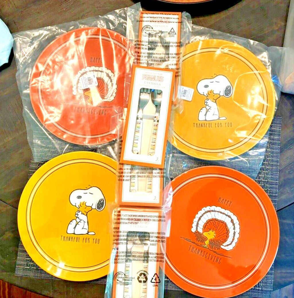 Pottery Barn holiday SNOOPY PLATE+UTENSIL Peanuts Disney Dinner Kid SET 8 \