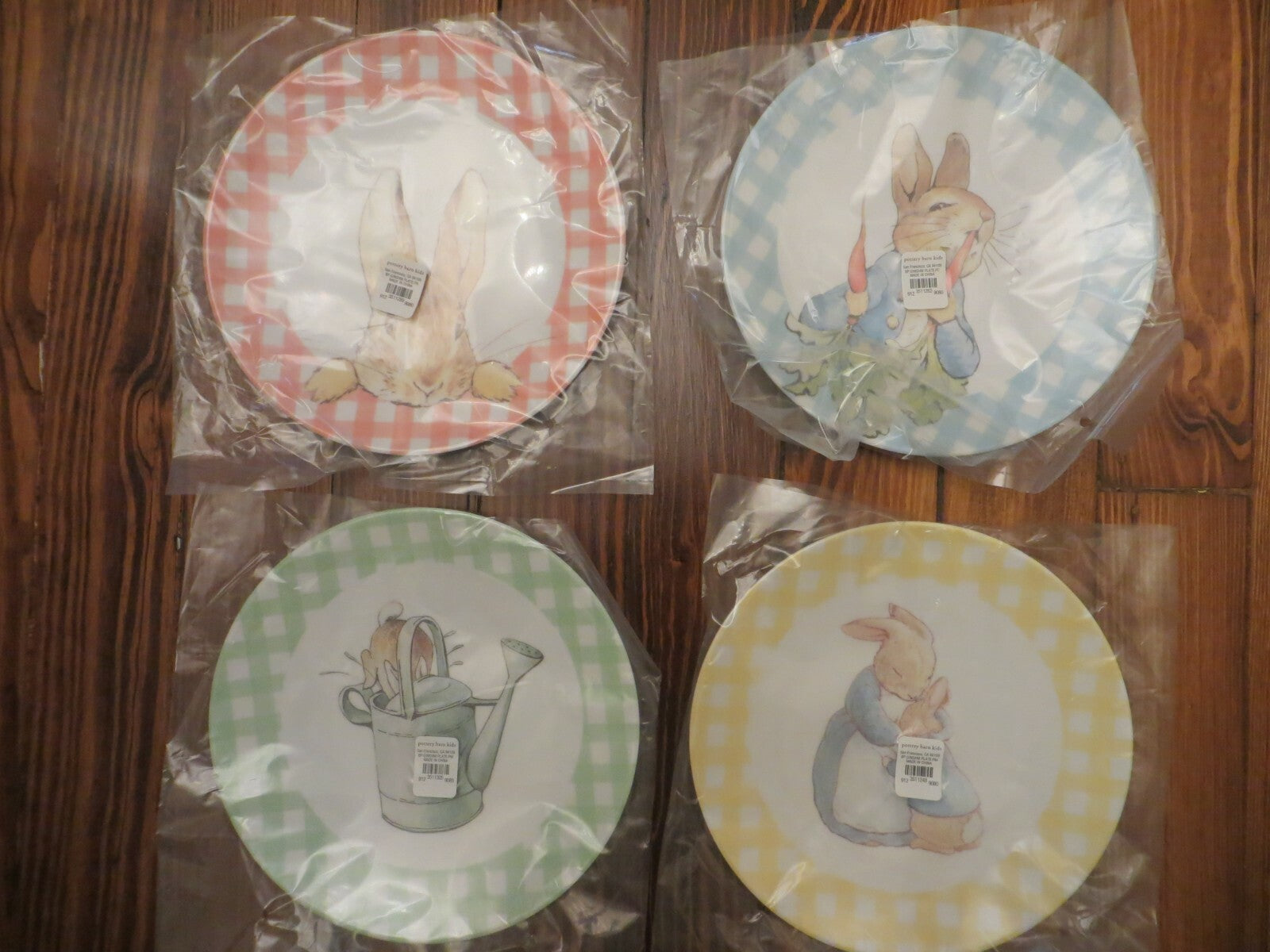 Pottery Barn Disney holiday PLATE Peter rabbit Easter bunny gift garden party !