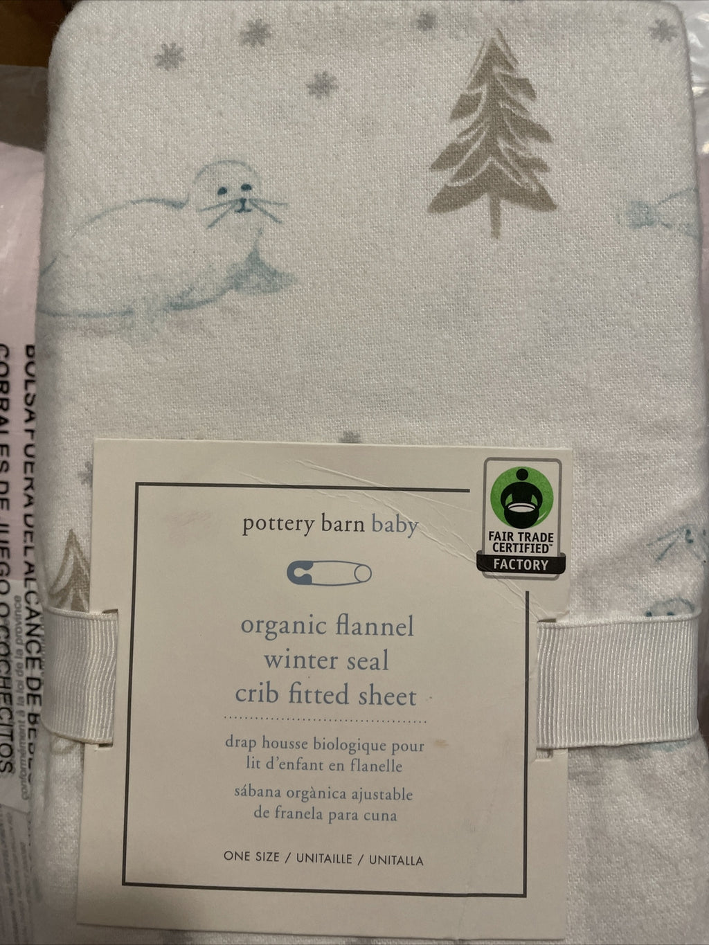 Pottery barn Disney Crib Sheet Baby Toddler Bed winter holiday Christmas Gift -