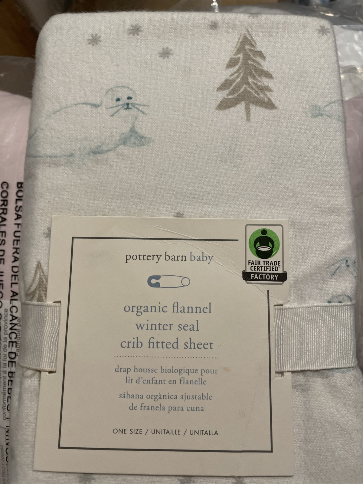 Pottery barn Disney Crib Sheet Baby Toddler Bed winter holiday Christmas Gift -