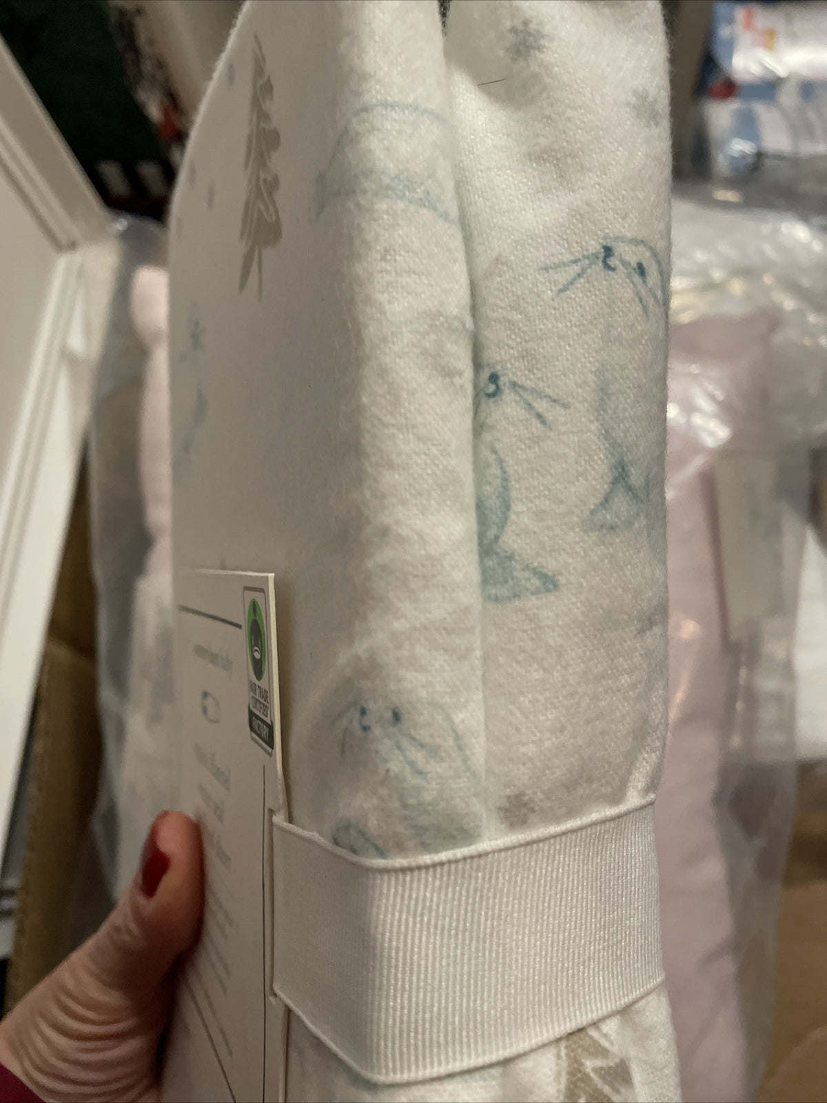 Pottery barn Disney Crib Sheet Baby Toddler Bed winter holiday Christmas Gift -