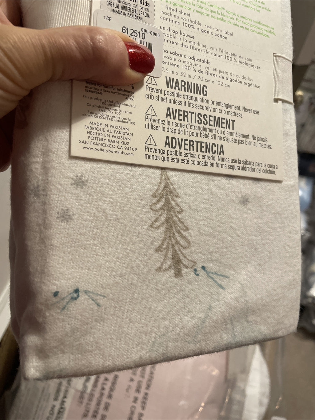 Pottery barn Disney Crib Sheet Baby Toddler Bed winter holiday Christmas Gift -