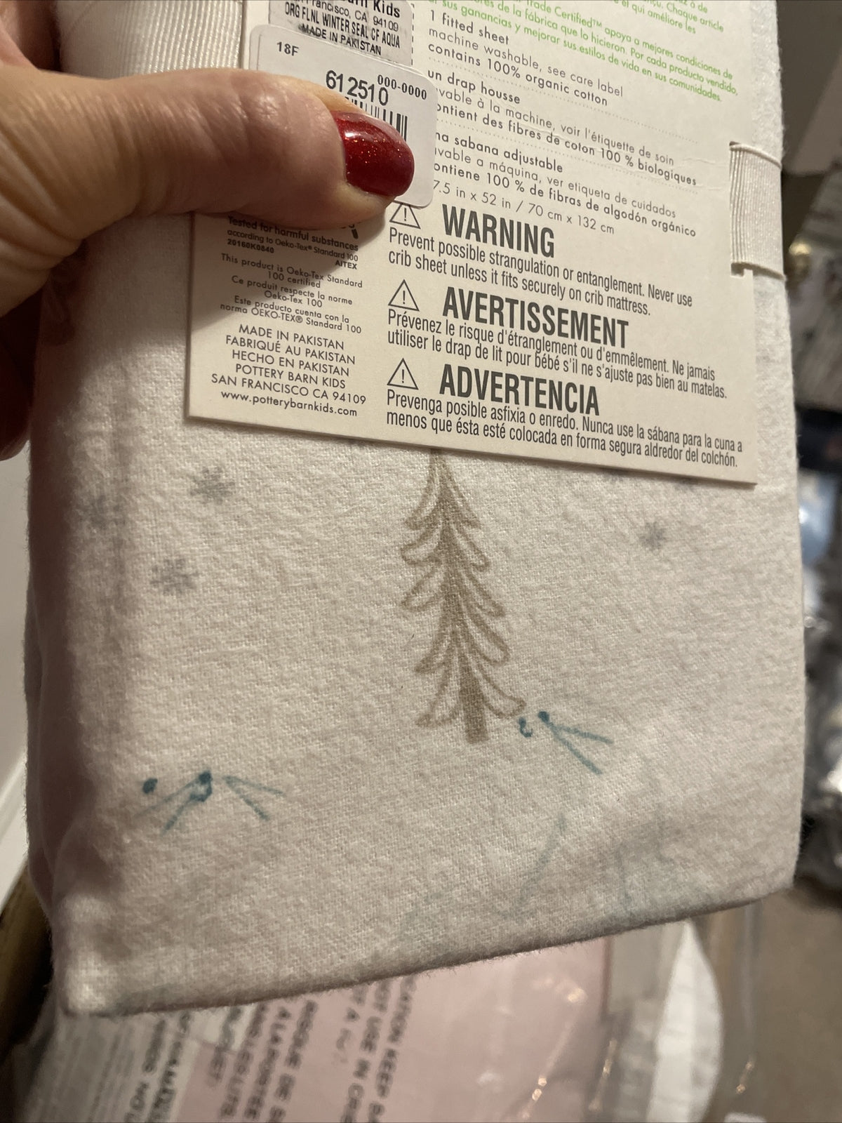Pottery barn Disney Crib Sheet Baby Toddler Bed winter holiday Christmas Gift -