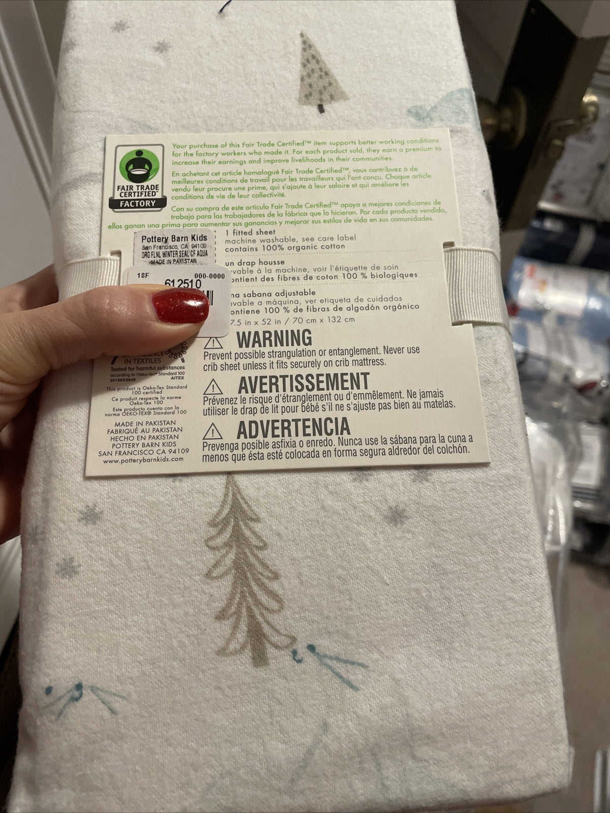 Pottery barn Disney Crib Sheet Baby Toddler Bed winter holiday Christmas Gift -