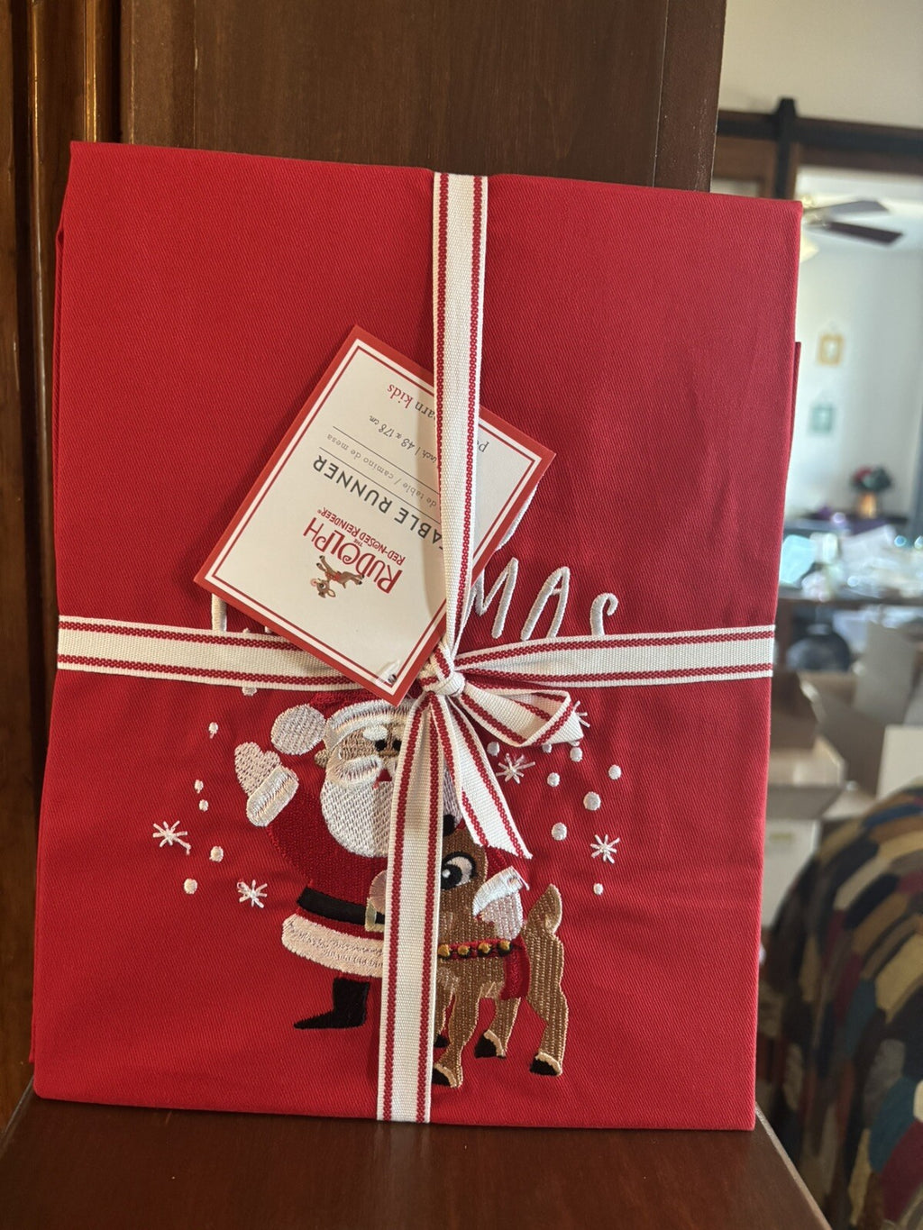 Pottery Barn holiday Christmas ?? Santa Rudolph Disney party Table runner Gift