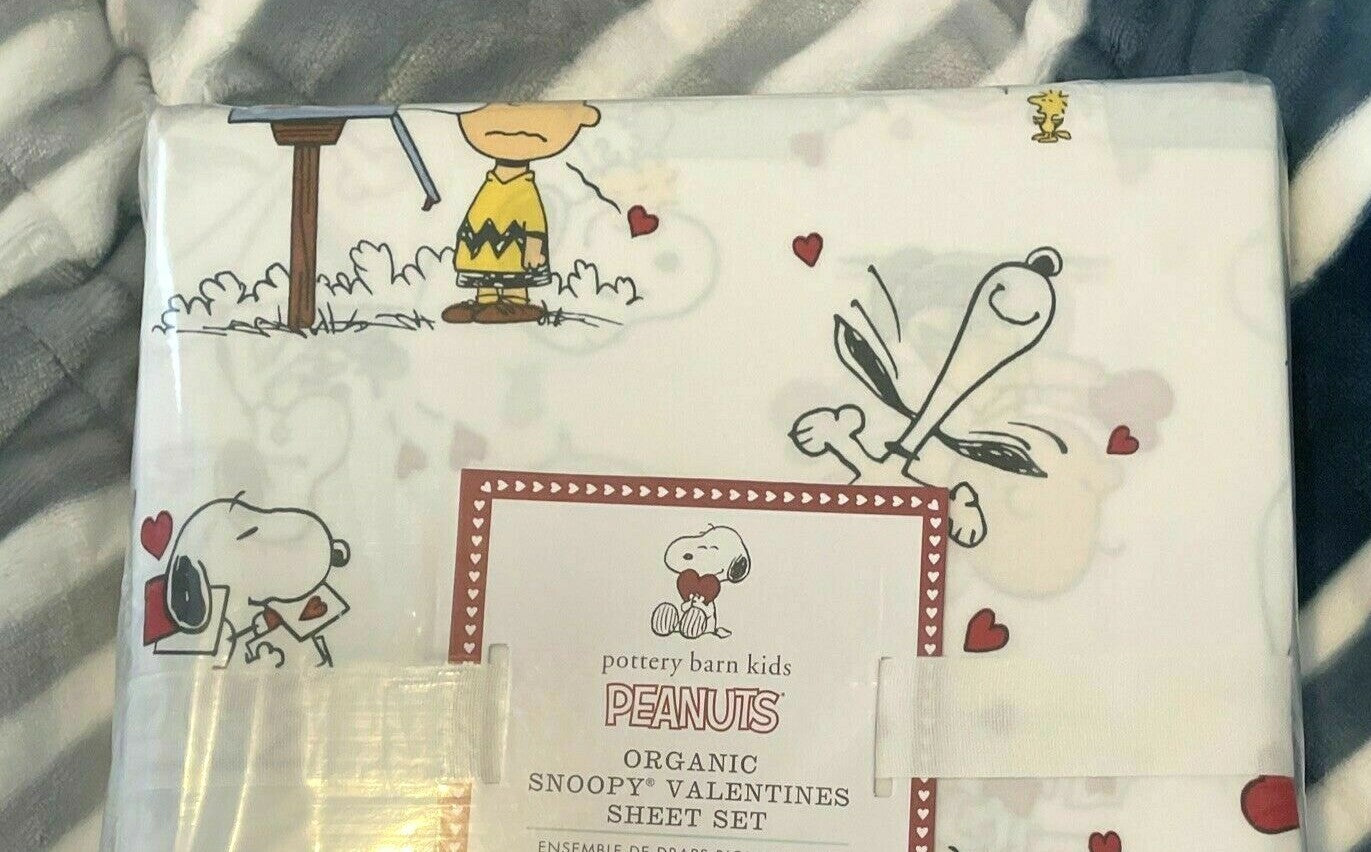 Snoopy Pottery Barn Holiday Birthday Peanuts TWIN Sheet set heart disney  ]