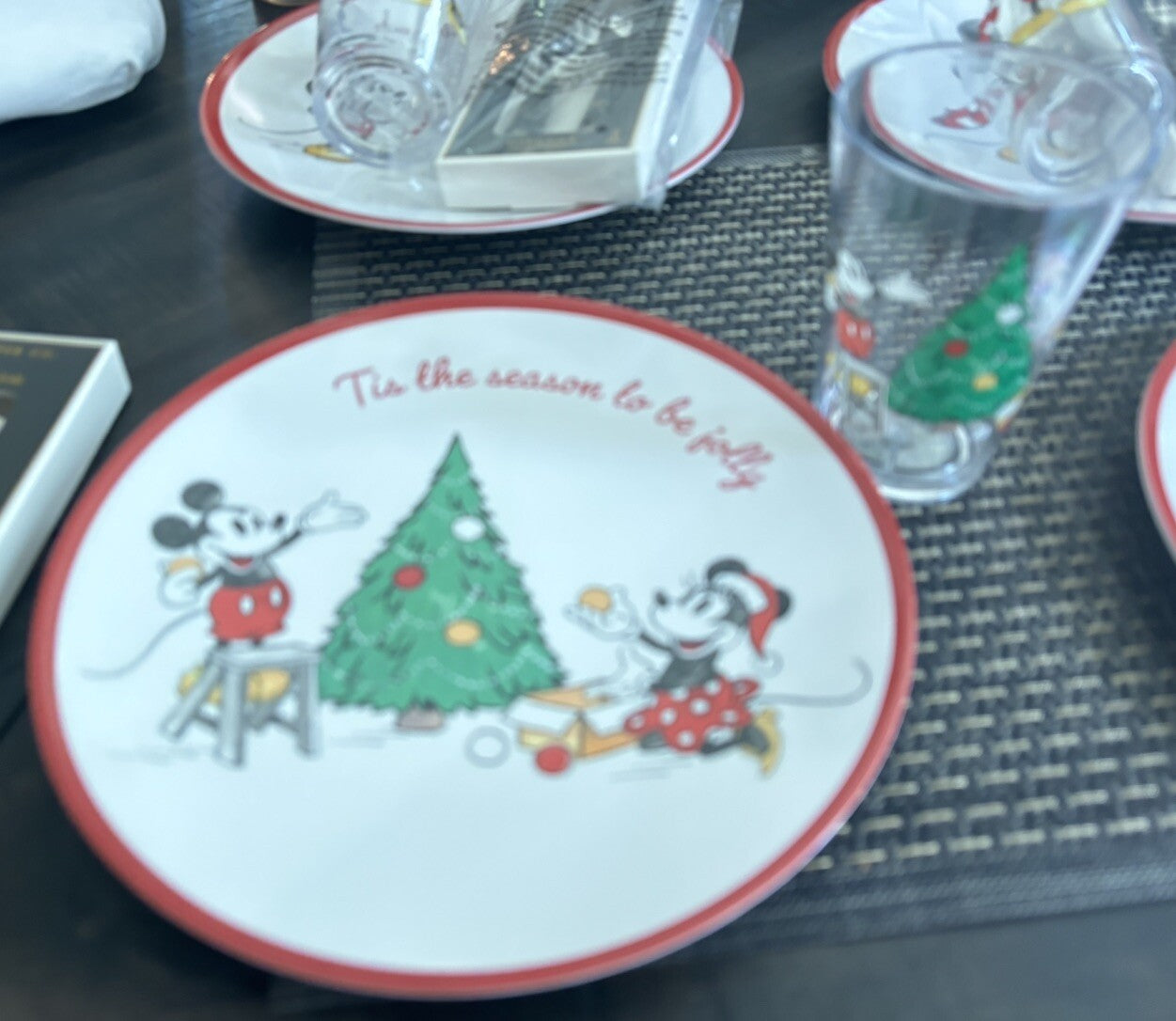Pottery Barn Mickey Mouse Christmas PLATE+CUP+PLACE MAT Disney holiday Gift ]