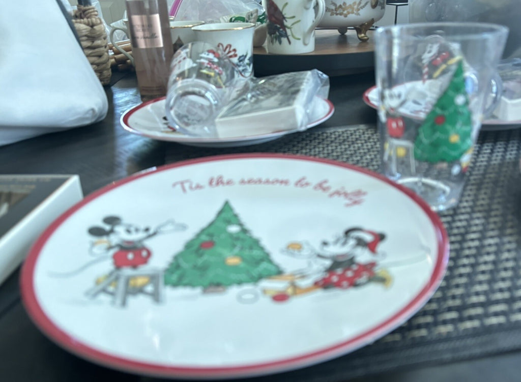 Pottery Barn Mickey Mouse Christmas PLATE+CUP+PLACE MAT Disney holiday Gift ]