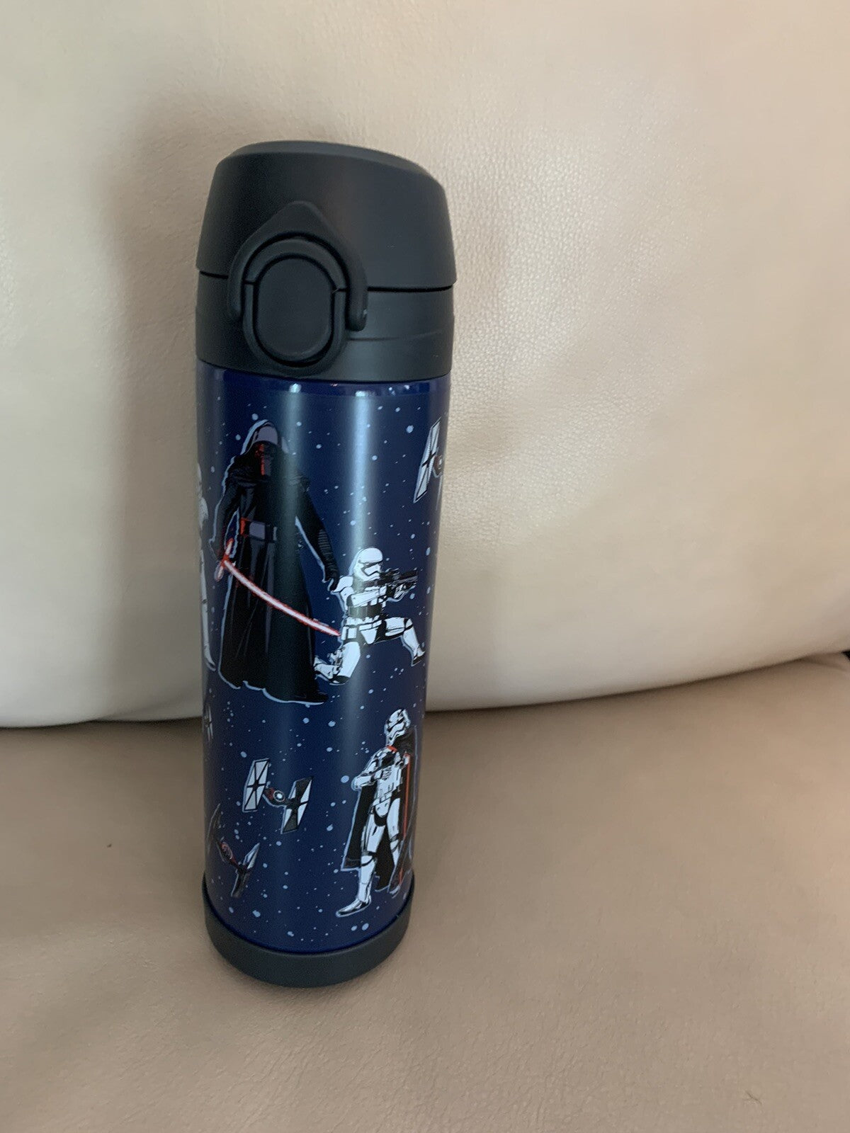 School Pottery barn STAR WARS spaceship WATER BOTTLE LUNCH Large Disney  ??  ]