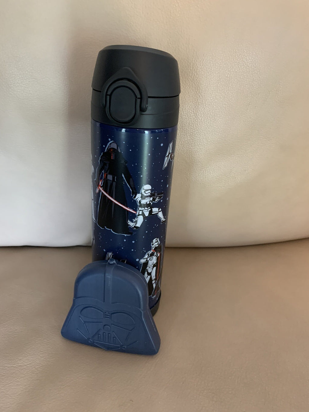 School Pottery barn STAR WARS spaceship WATER BOTTLE LUNCH Large Disney  ??  ]