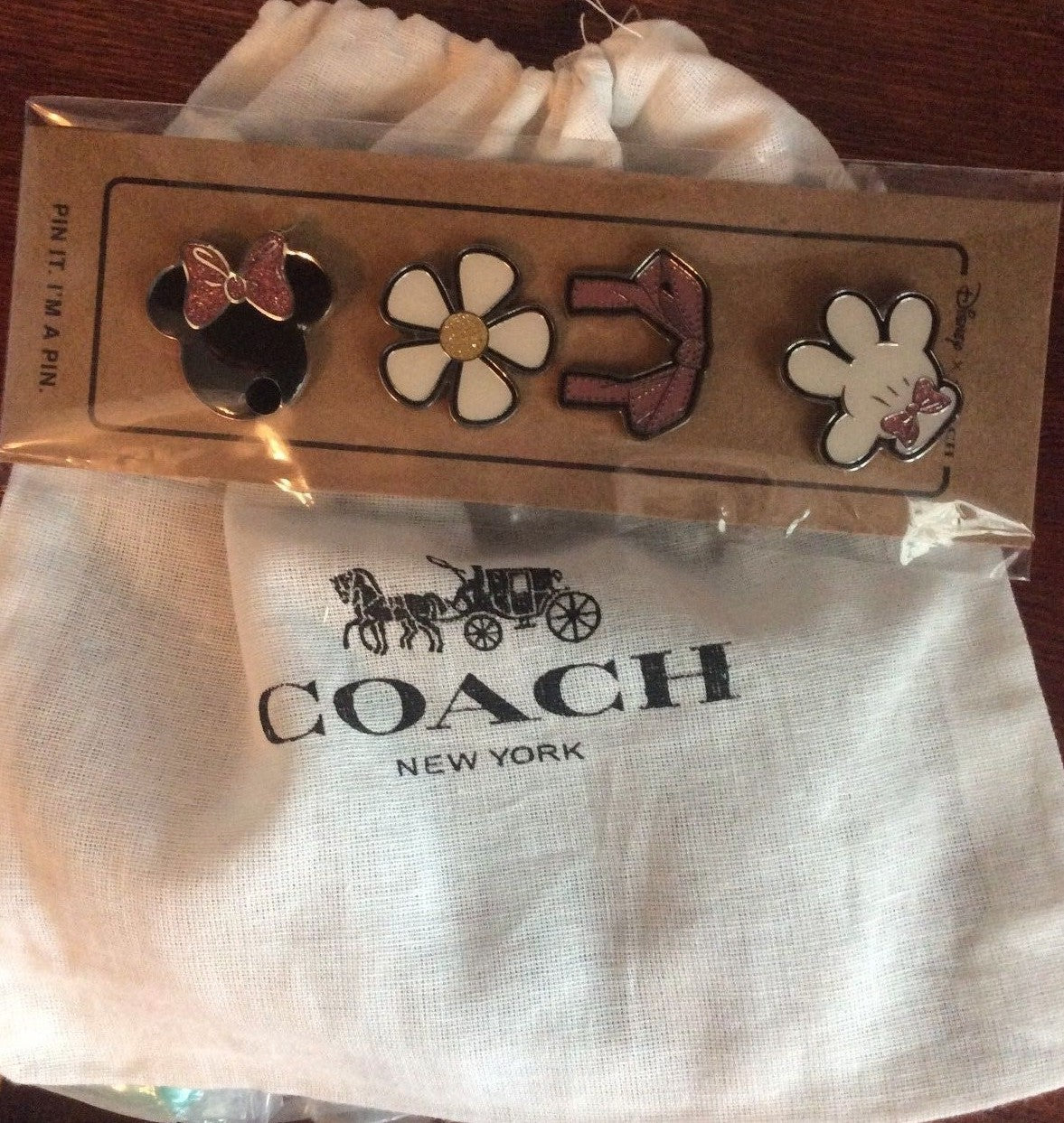 Disney Coach minnie mouse holiday pin set 4pc Mickey mom gift school bag .
