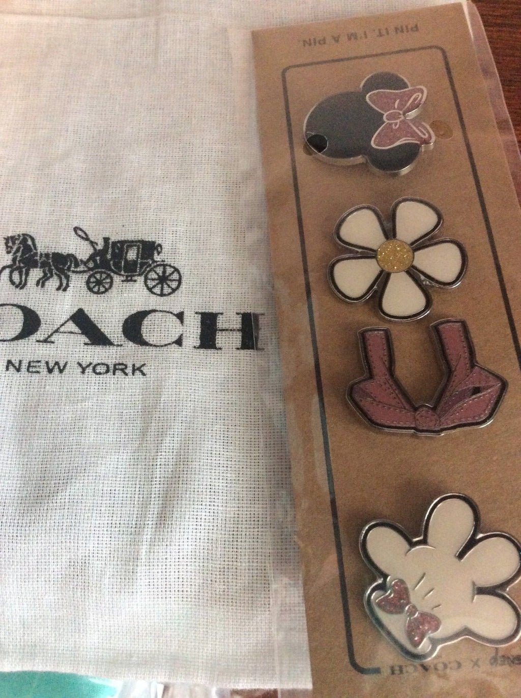 Disney Coach minnie mouse holiday pin set 4pc Mickey mom gift school bag .