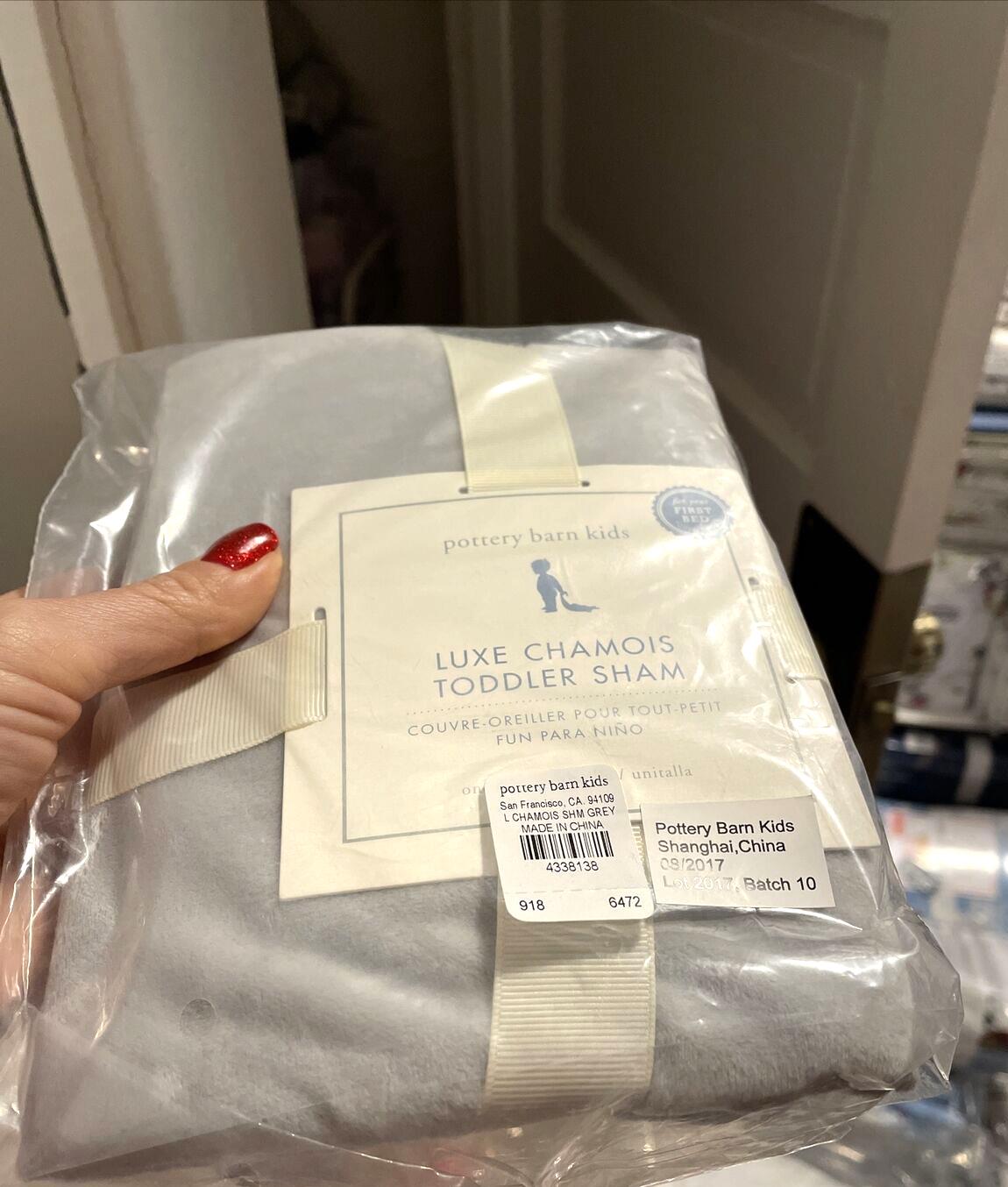 Pottery barn Disney Crib Toddler bed Sham CHAMOIS Grey Holiday Gift Baby $57 ]